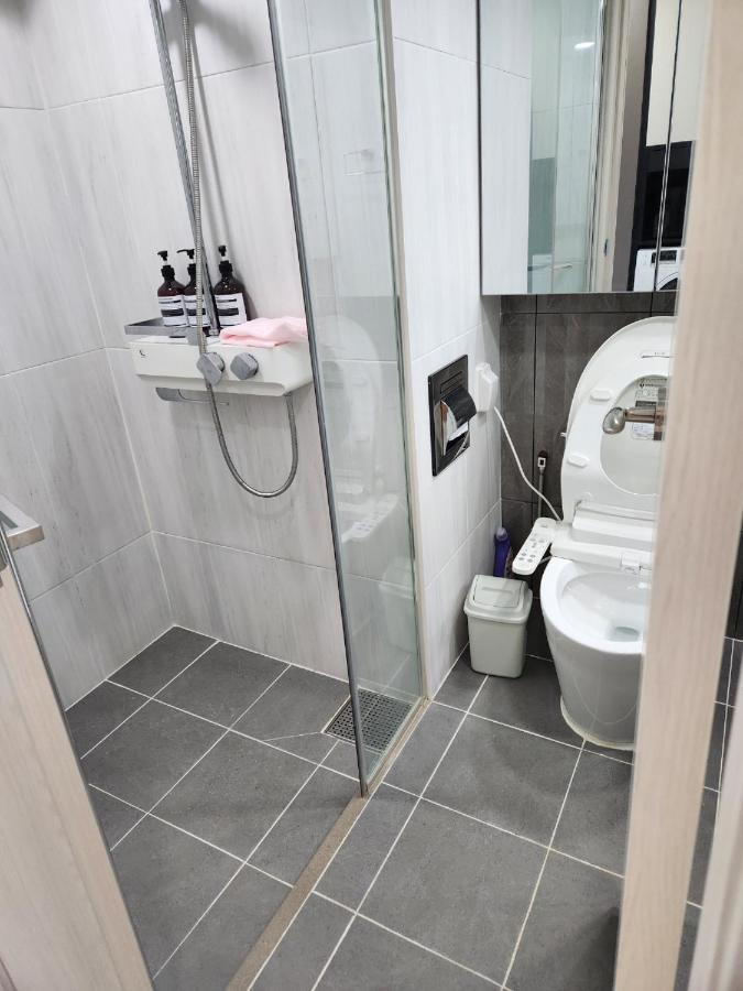 Daegu Star B&B Dsr Hotel Lily Guestroom מראה חיצוני תמונה