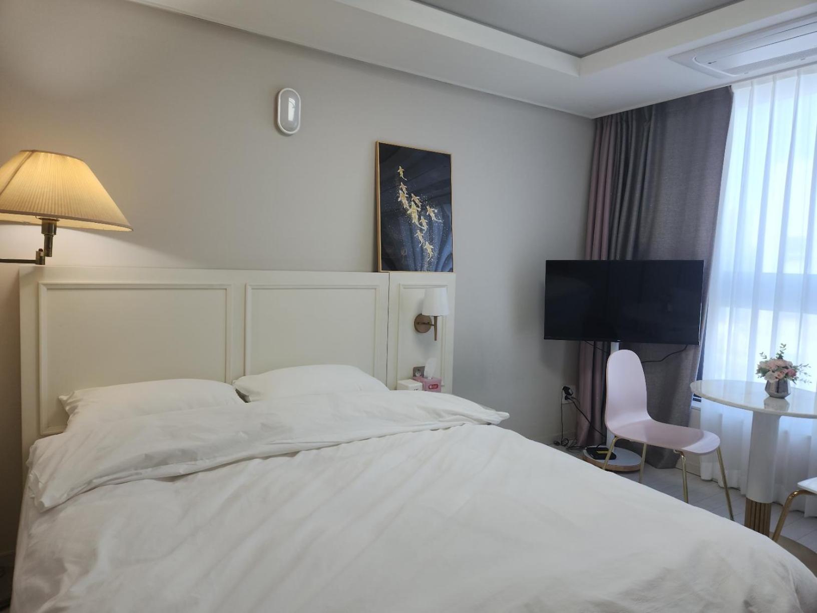 Daegu Star B&B Dsr Hotel Lily Guestroom מראה חיצוני תמונה
