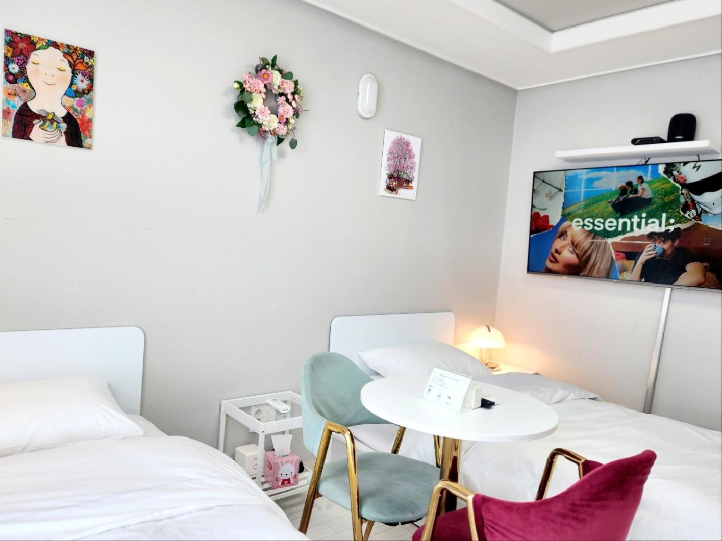 Daegu Star B&B Dsr Hotel Lily Guestroom חדר תמונה