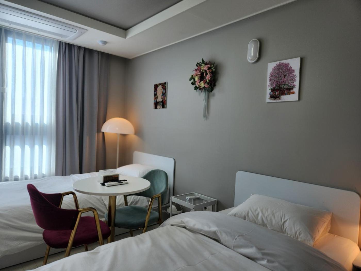 Daegu Star B&B Dsr Hotel Lily Guestroom מראה חיצוני תמונה